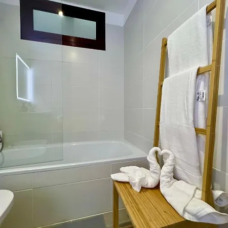 Adosado 엘메다노