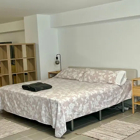 Adosado 아파트 엘메다노