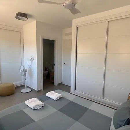 Adosado 엘메다노