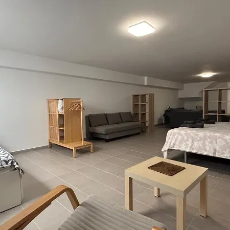 Adosado 아파트 엘메다노